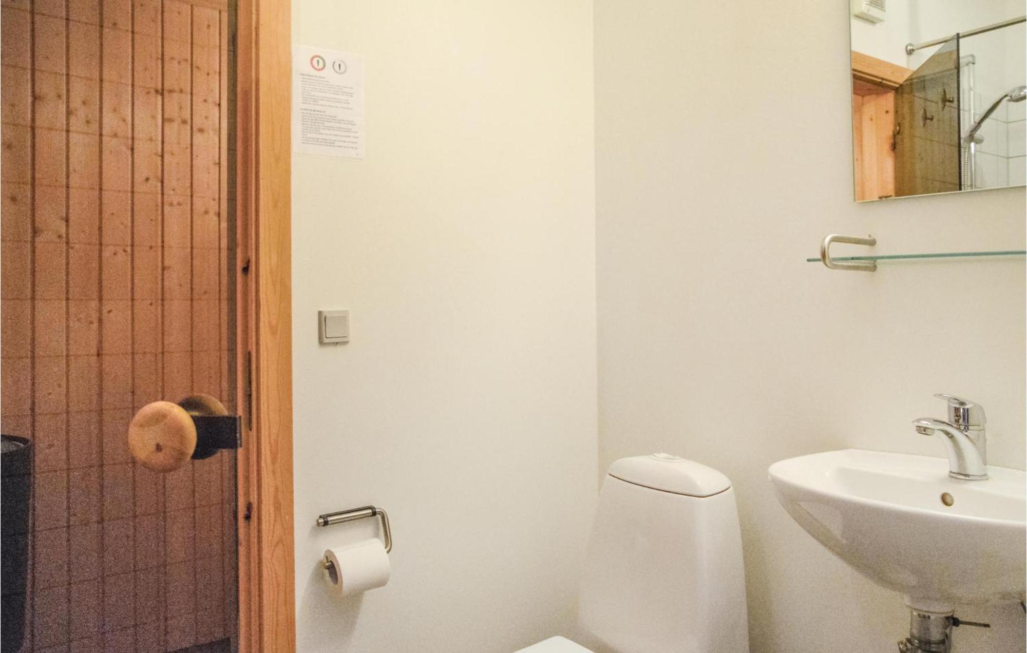 2 Bedroom Gorgeous Home In ヴィデ・サンデ エクステリア 写真